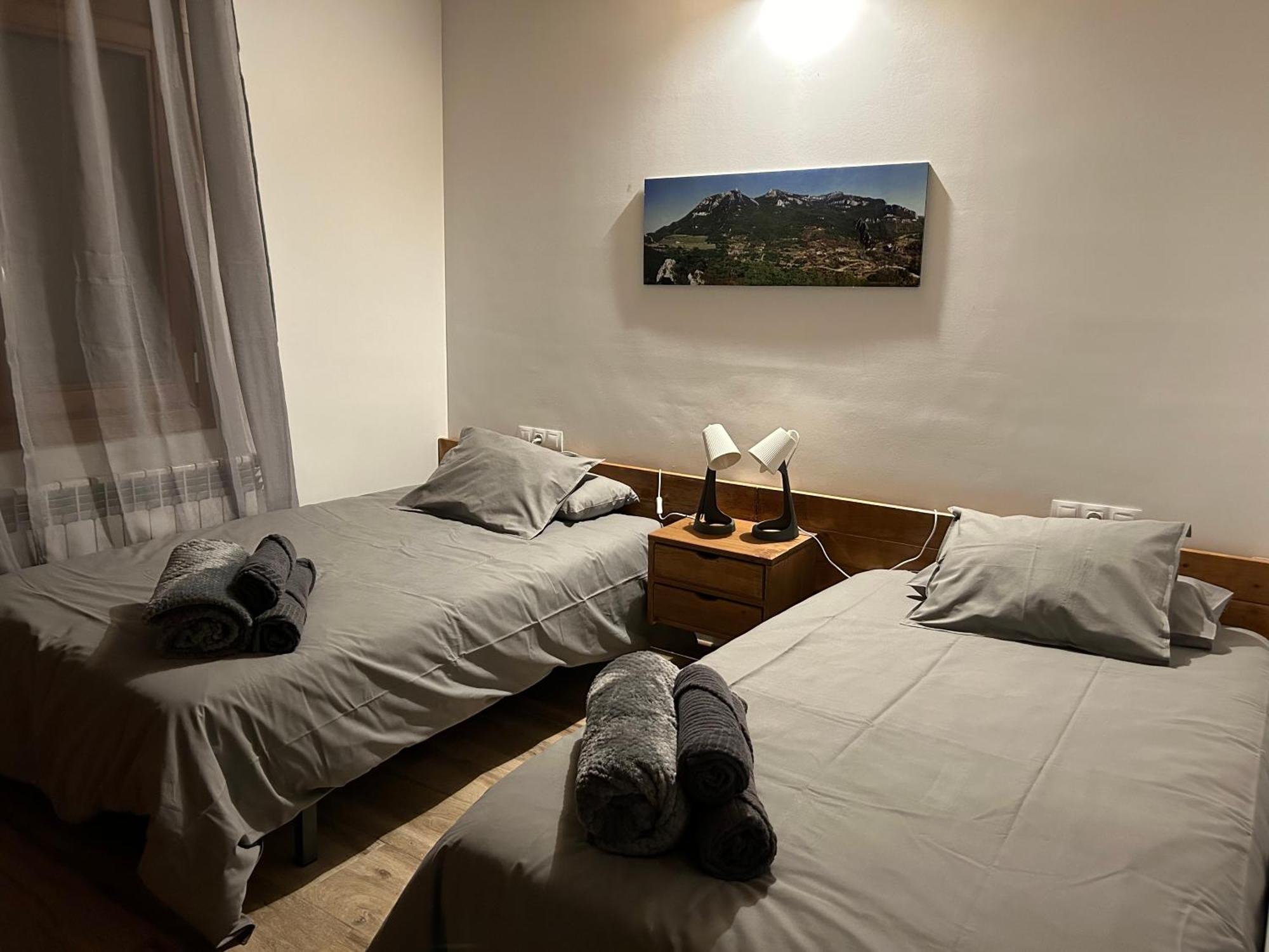 Casa De Les Escoles, Espinalbet - Alberga Castellar del Riu Exteriör bild