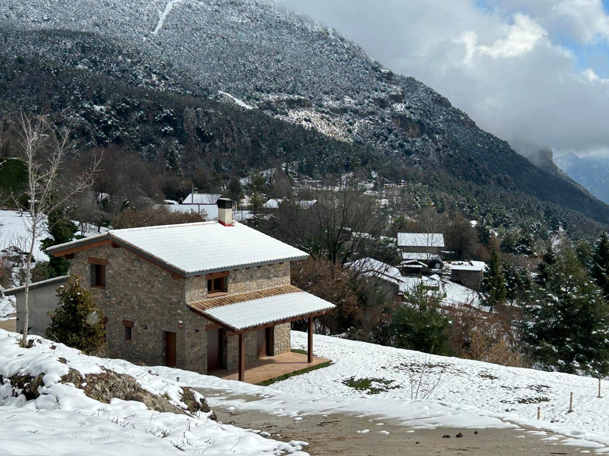 Casa De Les Escoles, Espinalbet - Alberga Castellar del Riu Exteriör bild